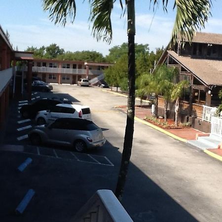 America's Best Inn&Suites Fort Lauderdale North Buitenkant foto